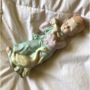 VTG Collectible Dutch Boy Figutine Ceramic Red Cap w Ducks Japan